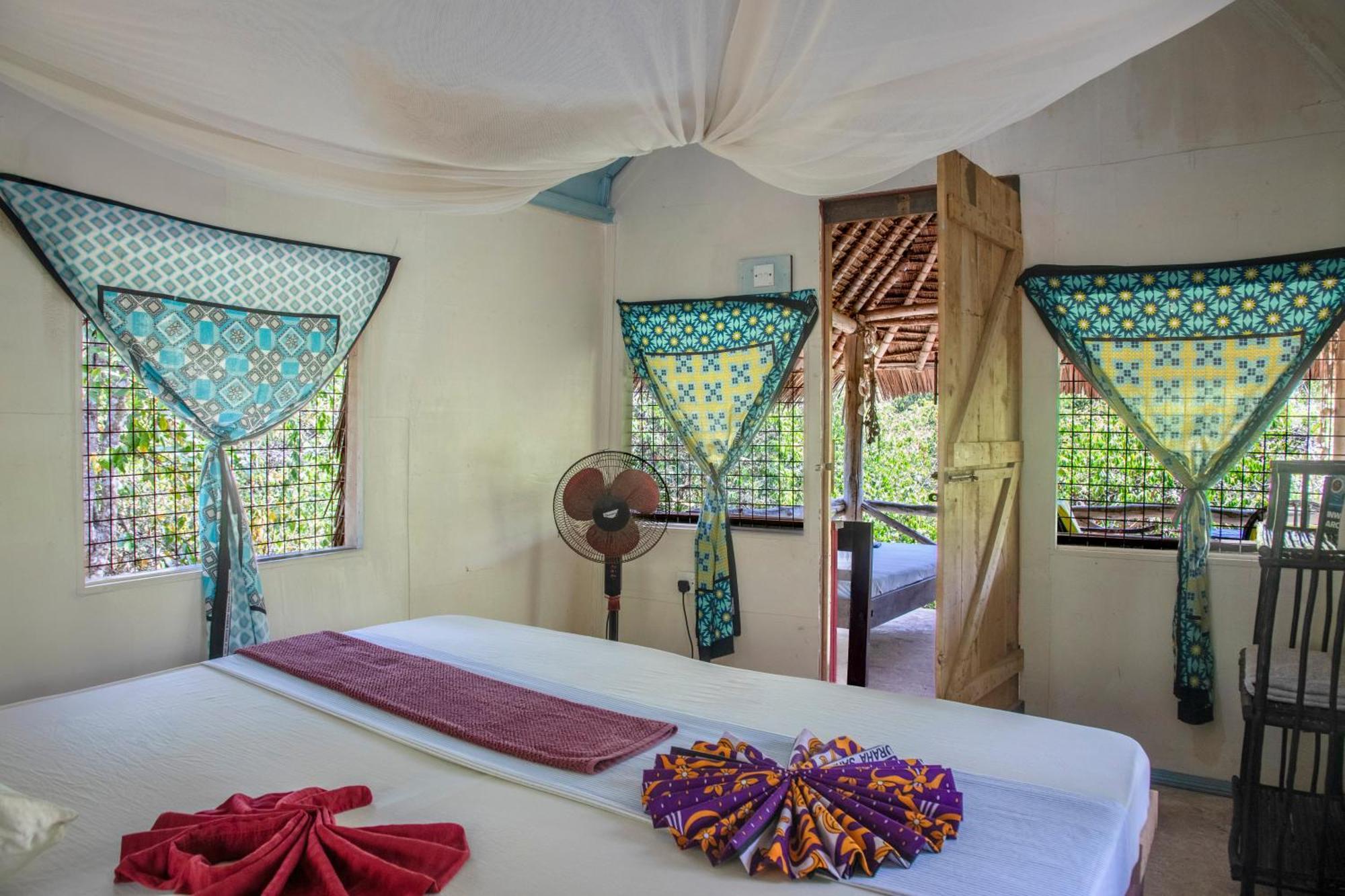 Stilts Diani Beach Exterior foto