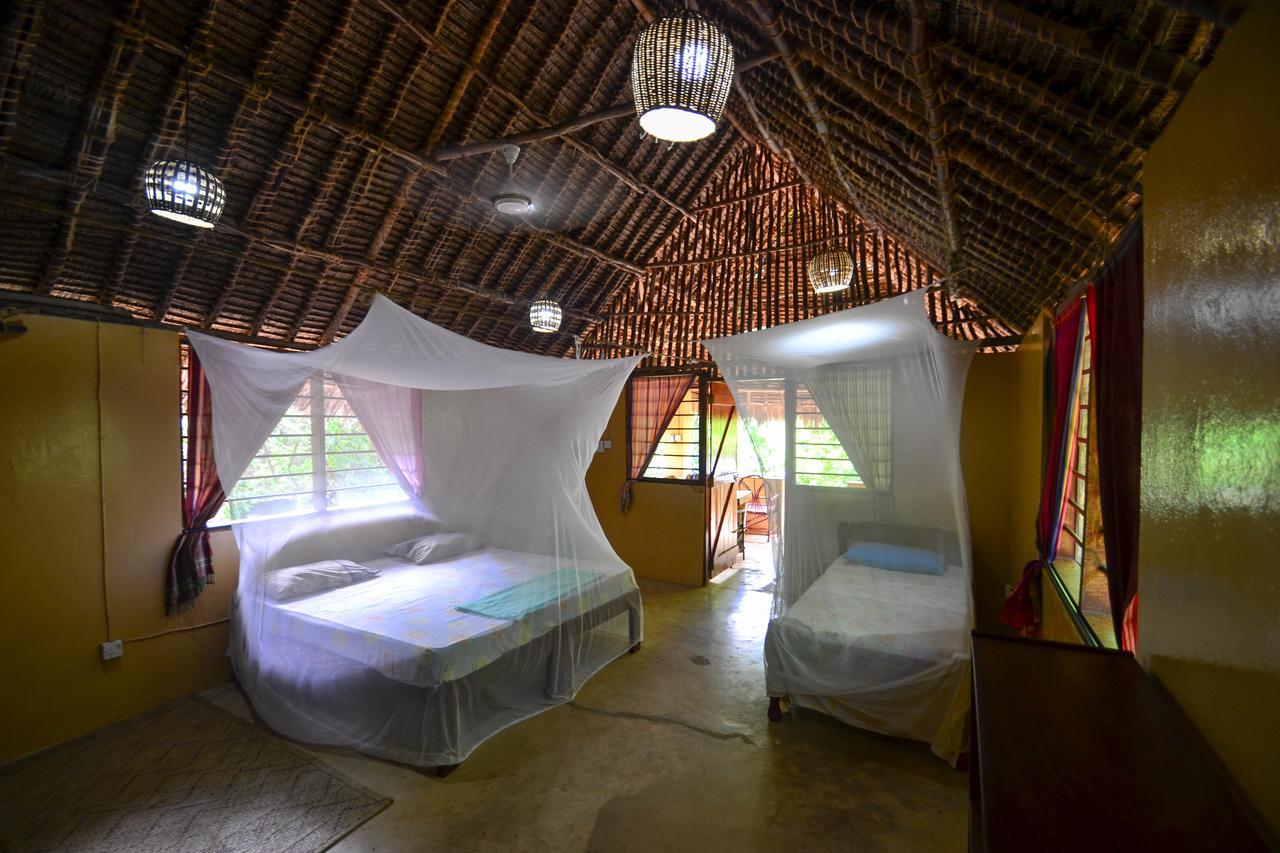 Stilts Diani Beach Exterior foto